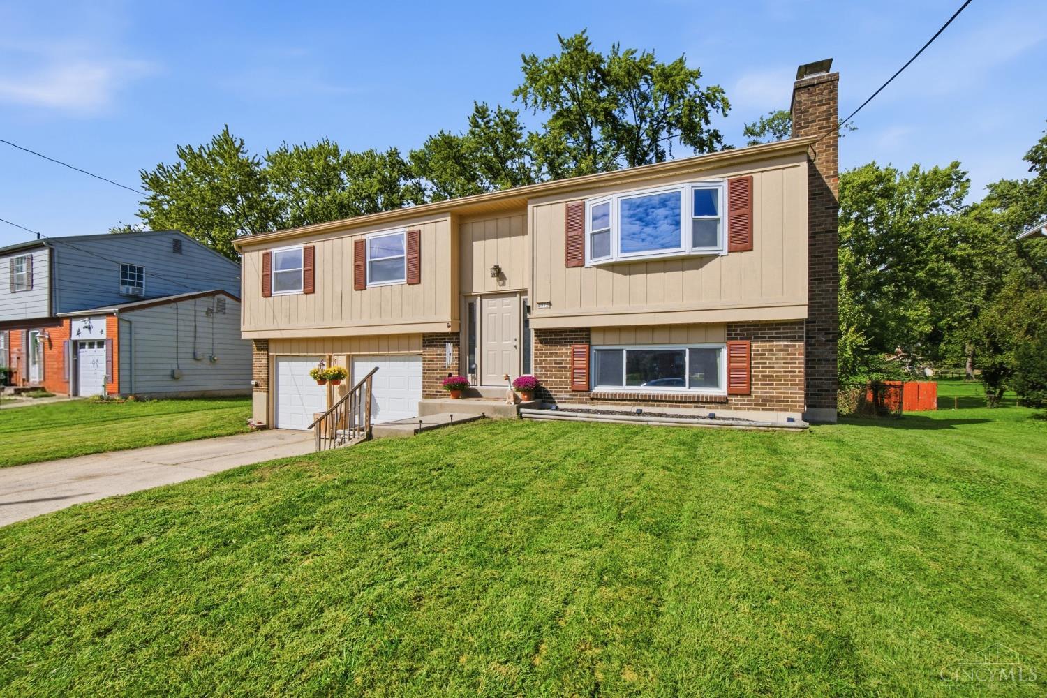 Photo 3 of Sale Pending at 2576 Ambassador Dr, Colerain Twp, OH 45231 | MLS# 1895454 | Listing updated on 2026-10-05