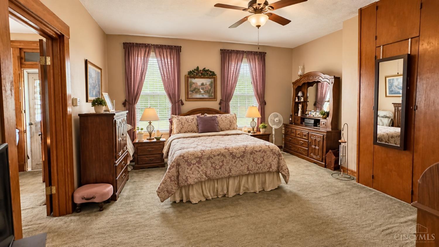 Photo 4 of Single family home for sale at 328 Bradley Ave, Reading, OH 45215 | MLS# 1895437 | Listing updated on 2026-09-29