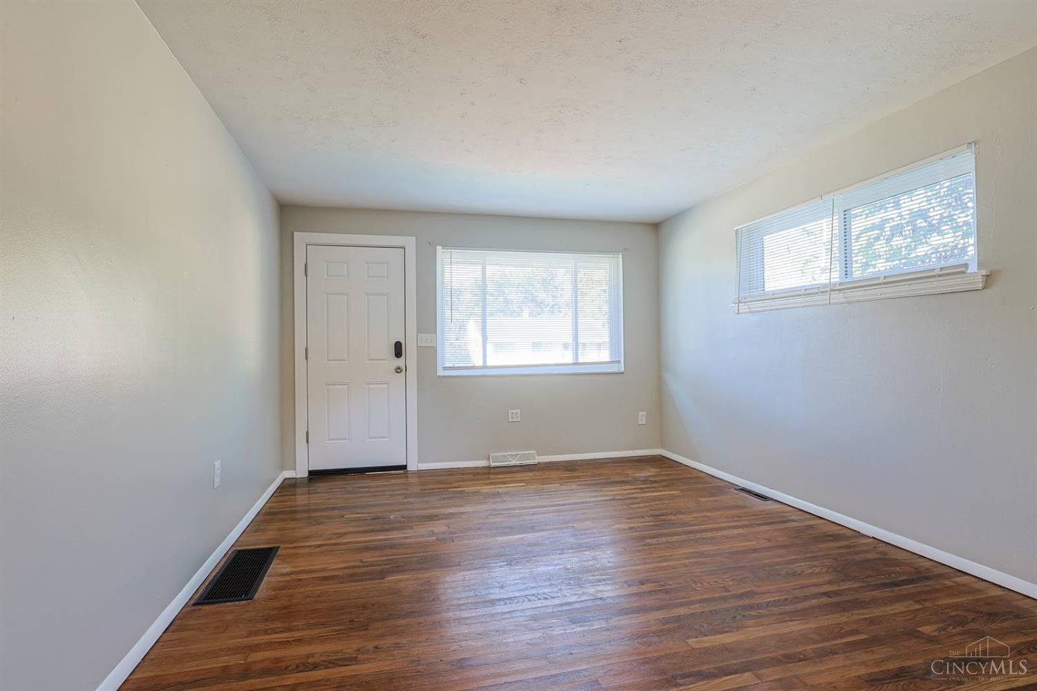 Photo 3 of Single family home for sale at 4310 Sunburst Ln, Cincinnati, OH 45238 | MLS# 1894895 | Listing updated on 2026-09-29