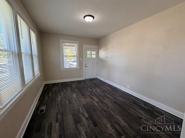 Photo 3 of Sale Pending at 416 Mill Rd, Hamilton, OH 45011 | MLS# 1894951 | Listing updated on 2026-10-03