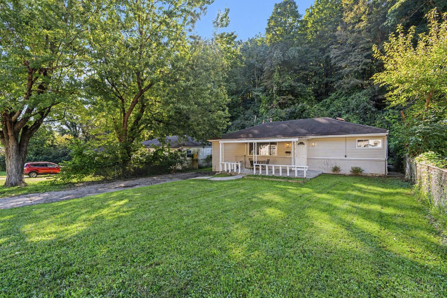 Photo 1 of Single family home for sale at 4033 Delhi Rd, Delhi Twp, OH 45204 | MLS# 1894599 | Listing updated on 2026-09-28