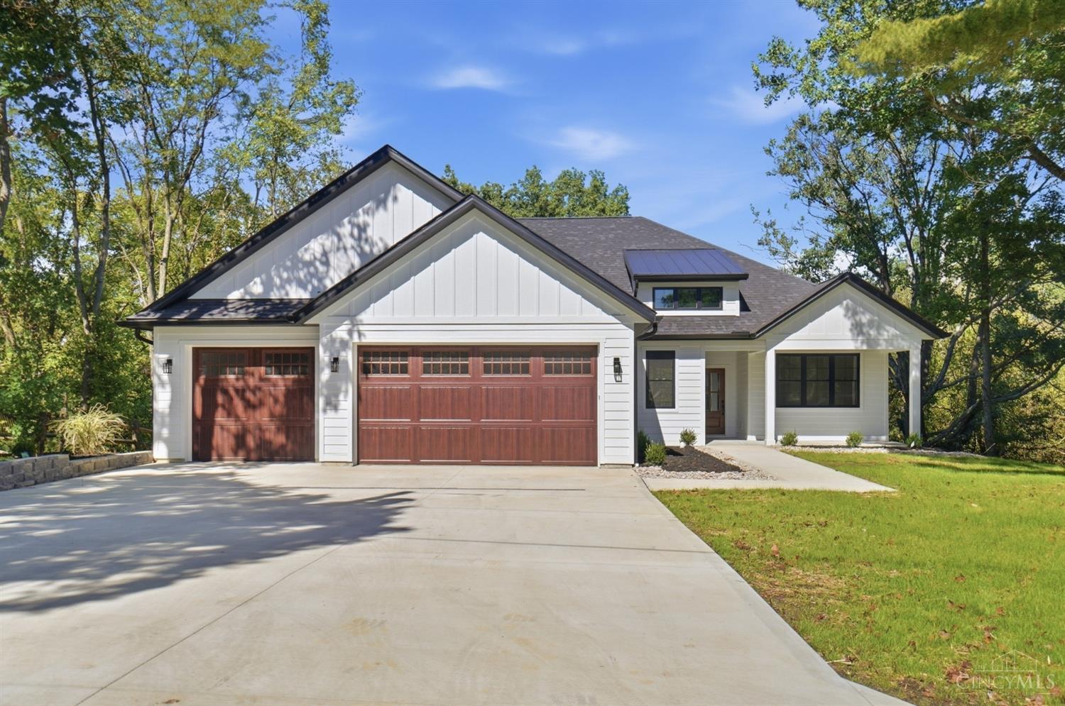 Photo 1 of Single family home for sale at 2634 Daisy Dr, Deerfield Twp., OH 45140 | MLS# 1895428 | Listing updated on 2026-10-02