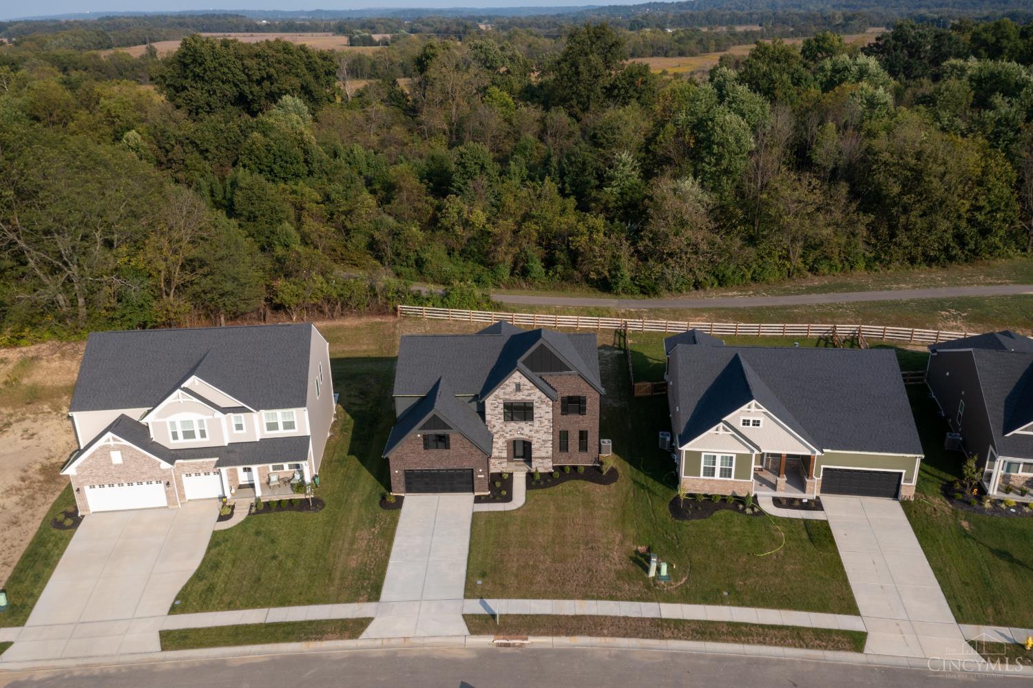Photo 4 of Single family home for sale at 4072 Highland Ct, Harrison, OH 45030 | MLS# 1892981 | Listing updated on 2026-09-28
