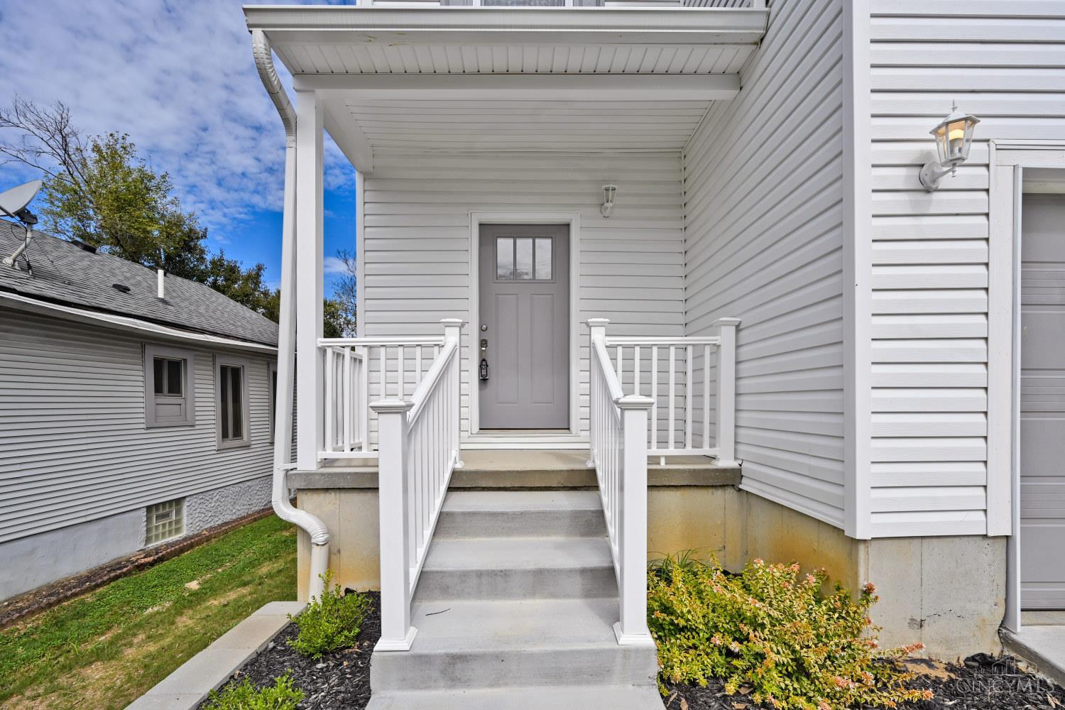 Photo 3 of Single family home for sale at 3822 Odin Ave, Cincinnati, OH 45213 | MLS# 1880026 | Listing updated on 2026-09-28