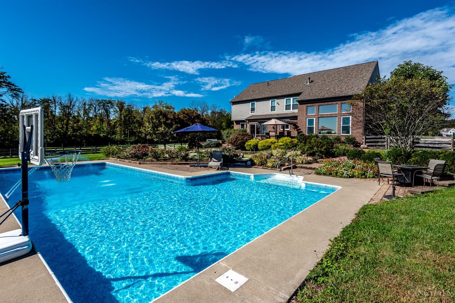 Photo 4 of Single family home for sale at 2356 Triple Crk Ct, Turtle Creek Twp, OH 45036 | MLS# 1895093 | Listing updated on 2026-09-29