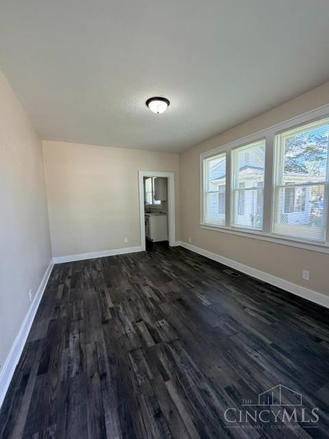 Photo 3 of Sale Pending at 416 Mill Rd, Hamilton, OH 45011 | MLS# 1894951 | Listing updated on 2026-10-03