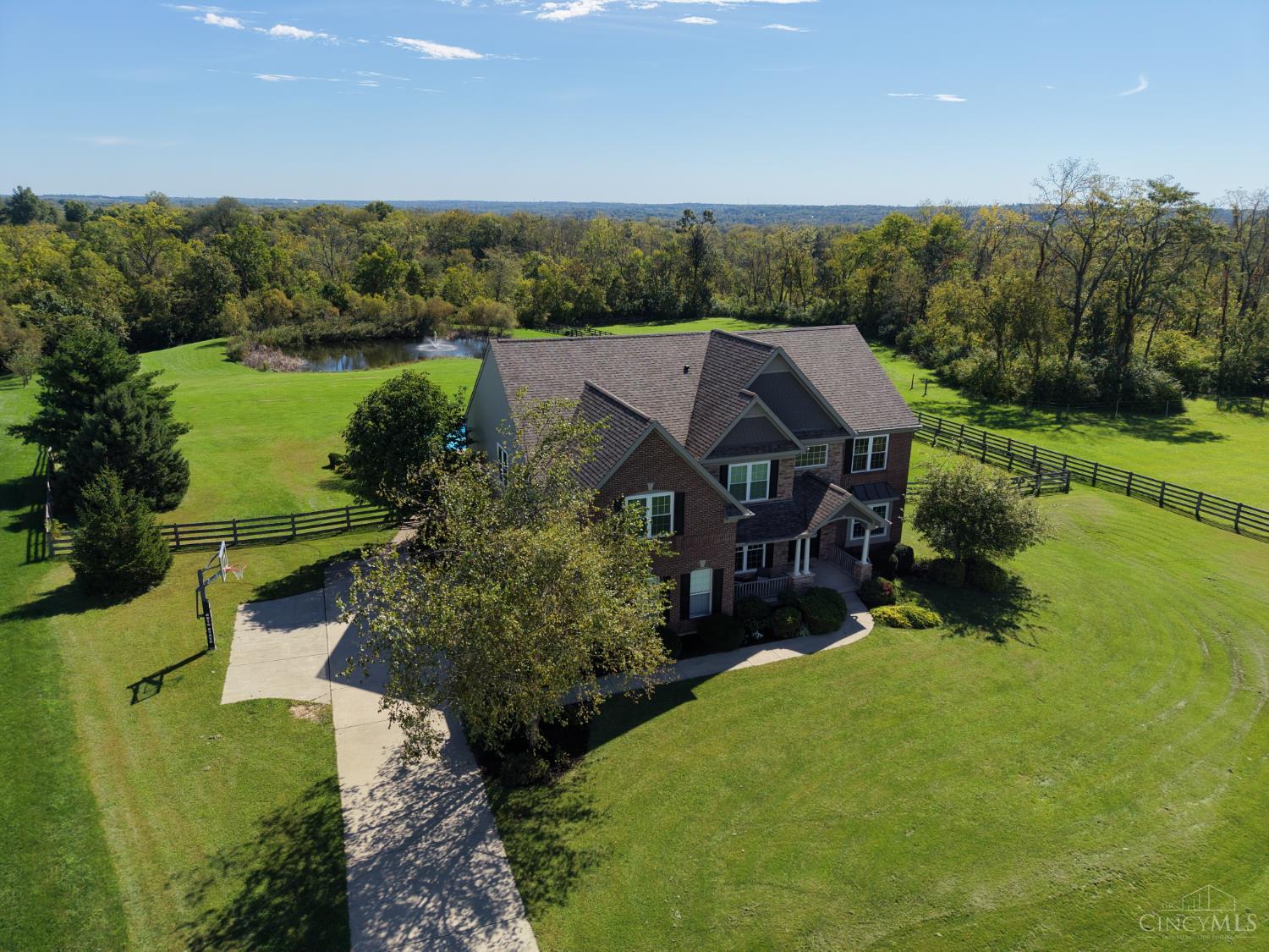 Photo 3 of Single family home for sale at 2356 Triple Crk Ct, Turtle Creek Twp, OH 45036 | MLS# 1895093 | Listing updated on 2026-09-29