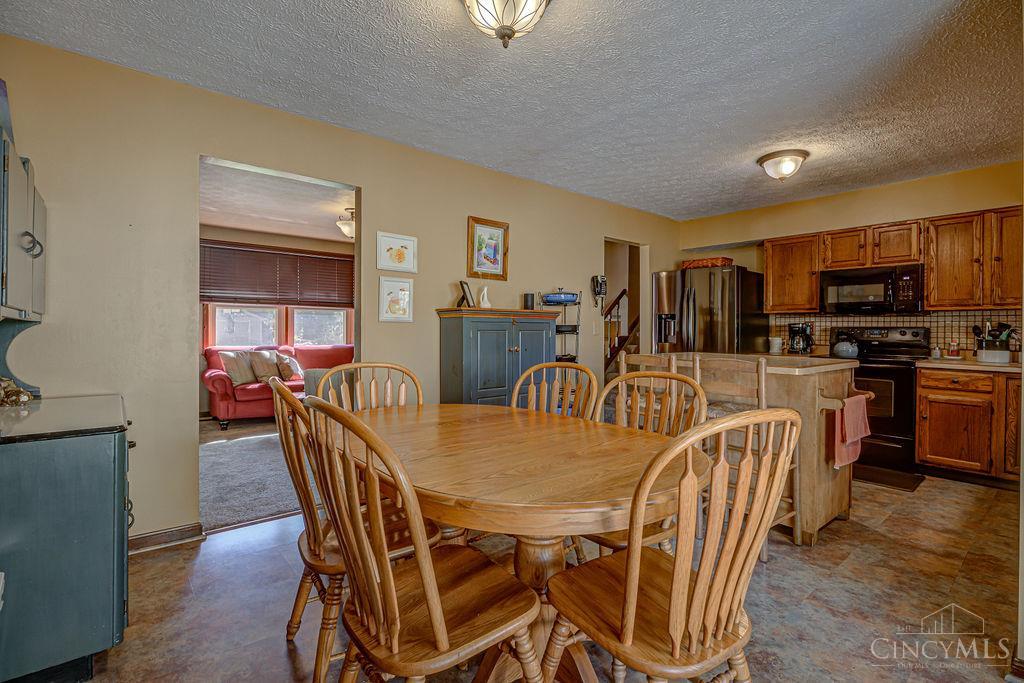 Photo 4 of Sale Pending at 3991 Jennifer Dr, Ross Twp, OH 45013 | MLS# 1895581 | Listing updated on 2026-10-06
