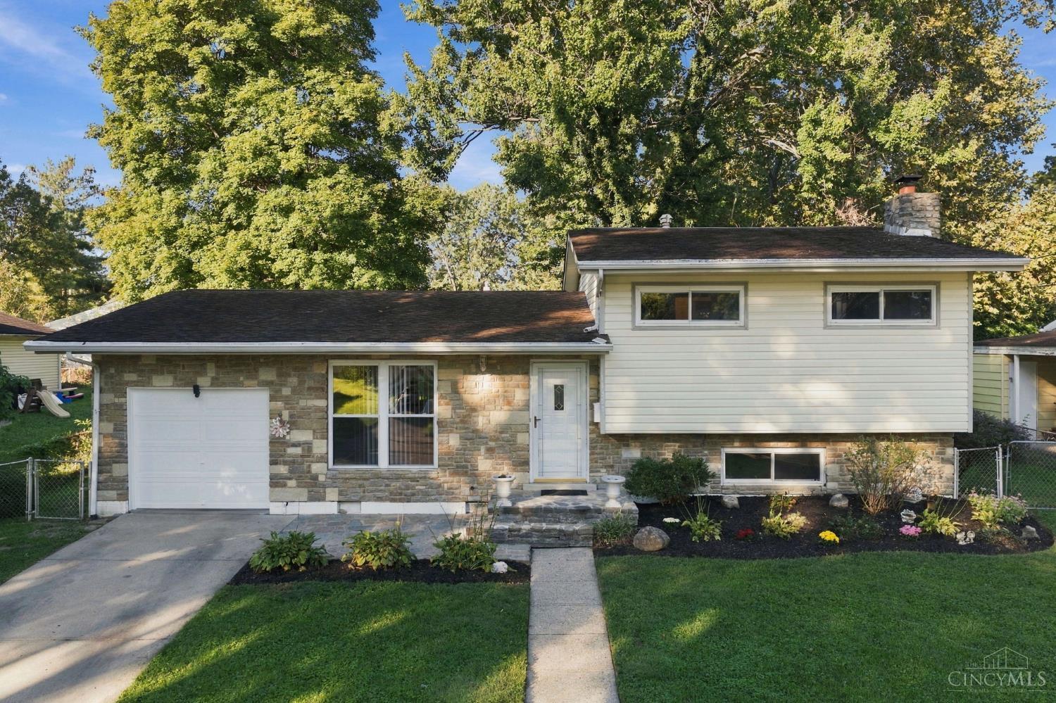 Single family home for sale at 11391 Folkstone Dr, Forest Park, OH 45240 | MLS# 1895296