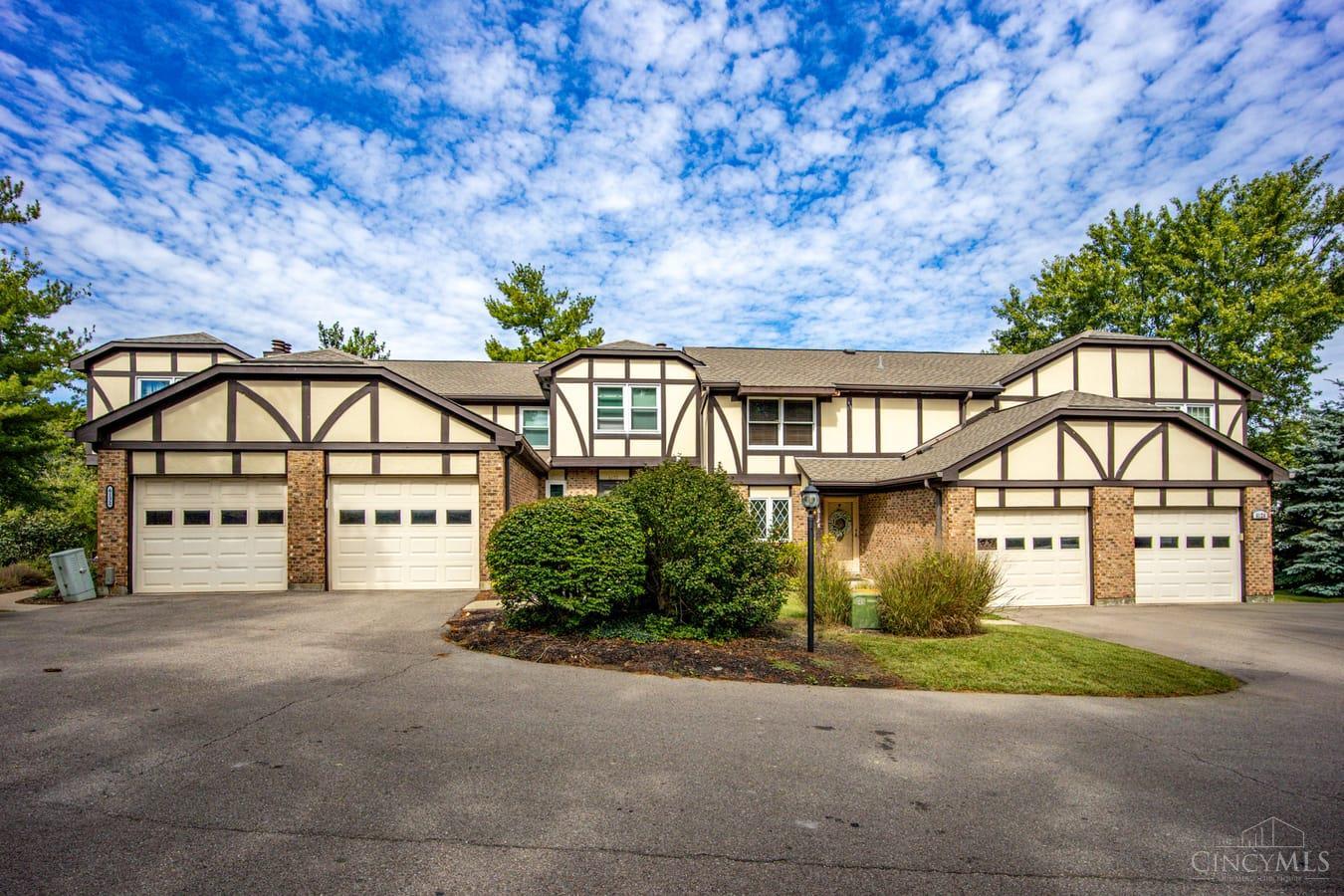 Photo 3 of Townhouse for sale at 6128 Cleves Warsaw, Cincinnati, OH 45233 | MLS# 1895520 | Listing updated on 2026-10-04