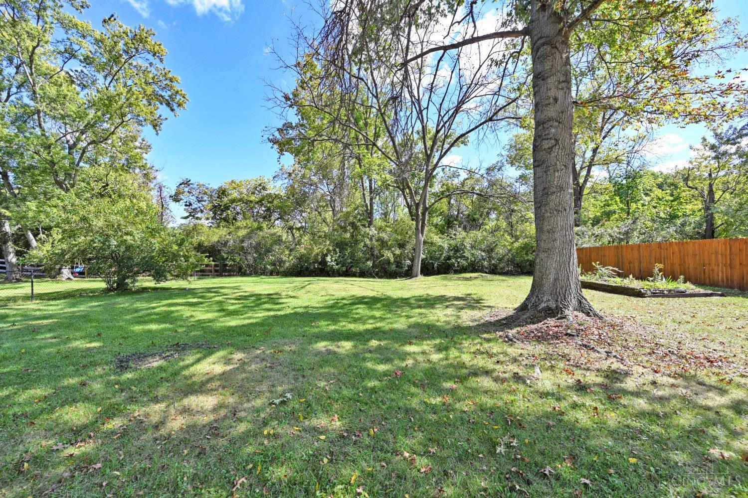 Photo 2 of Sale Pending at 3020 Picwood Dr, Green Twp, OH 45248 | MLS# 1895502 | Listing updated on 2026-10-05