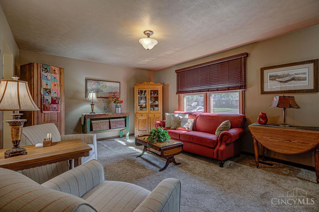 Photo 3 of Sale Pending at 3991 Jennifer Dr, Ross Twp, OH 45013 | MLS# 1895581 | Listing updated on 2026-10-06