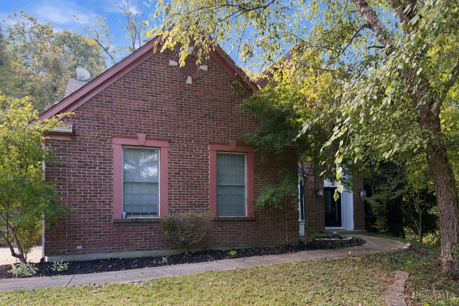 709 Deer Trail Court