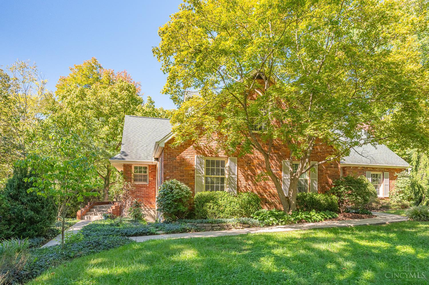Photo 2 of Single family home for sale at 11119 Embassy Dr, Forest Park, OH 45240 | MLS# 1895350 | Listing updated on 2026-09-30
