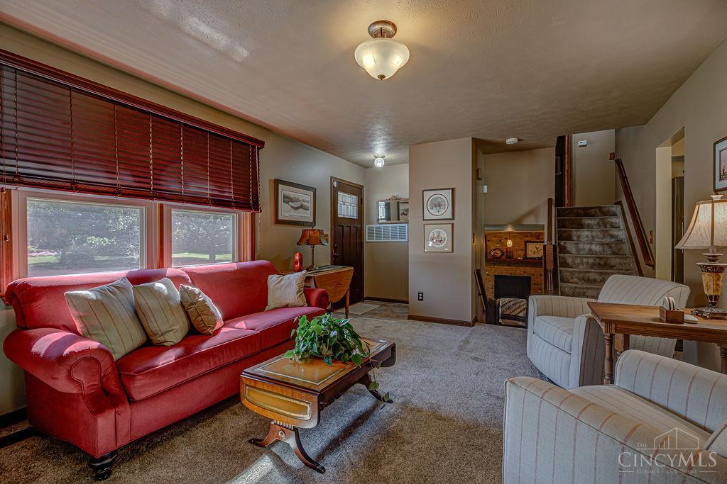 Photo 2 of Sale Pending at 3991 Jennifer Dr, Ross Twp, OH 45013 | MLS# 1895581 | Listing updated on 2026-10-06