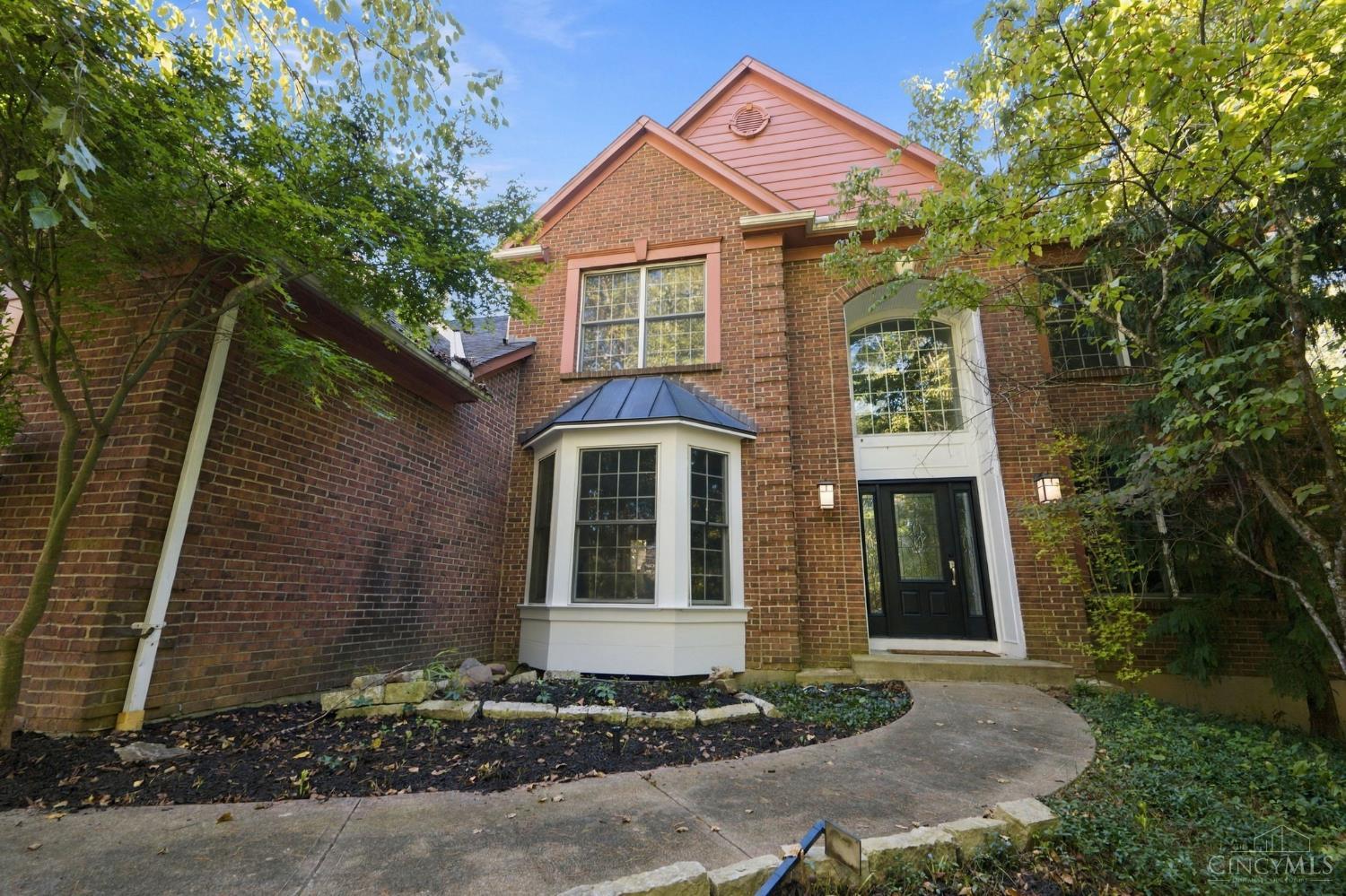 Photo 2 of Sale Pending at 709 Deer Trl Ct, Miami Twp, OH 45140 | MLS# 1895407 | Listing updated on 2026-10-05