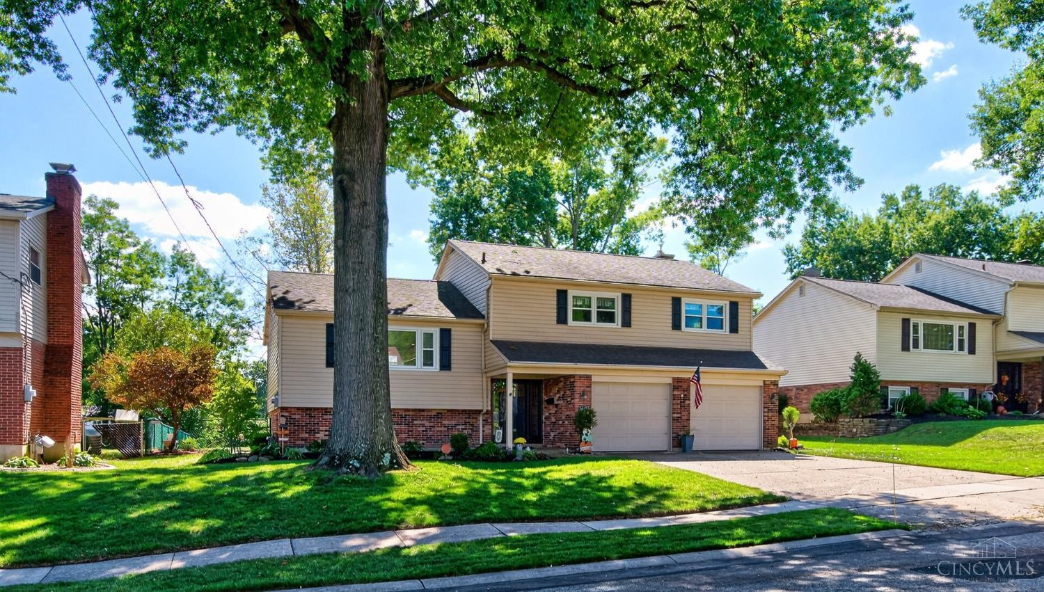 Photo 2 of Sale Pending at 5525 Stokeswood Ct, Delhi Twp, OH 45238 | MLS# 1895374 | Listing updated on 2026-10-02