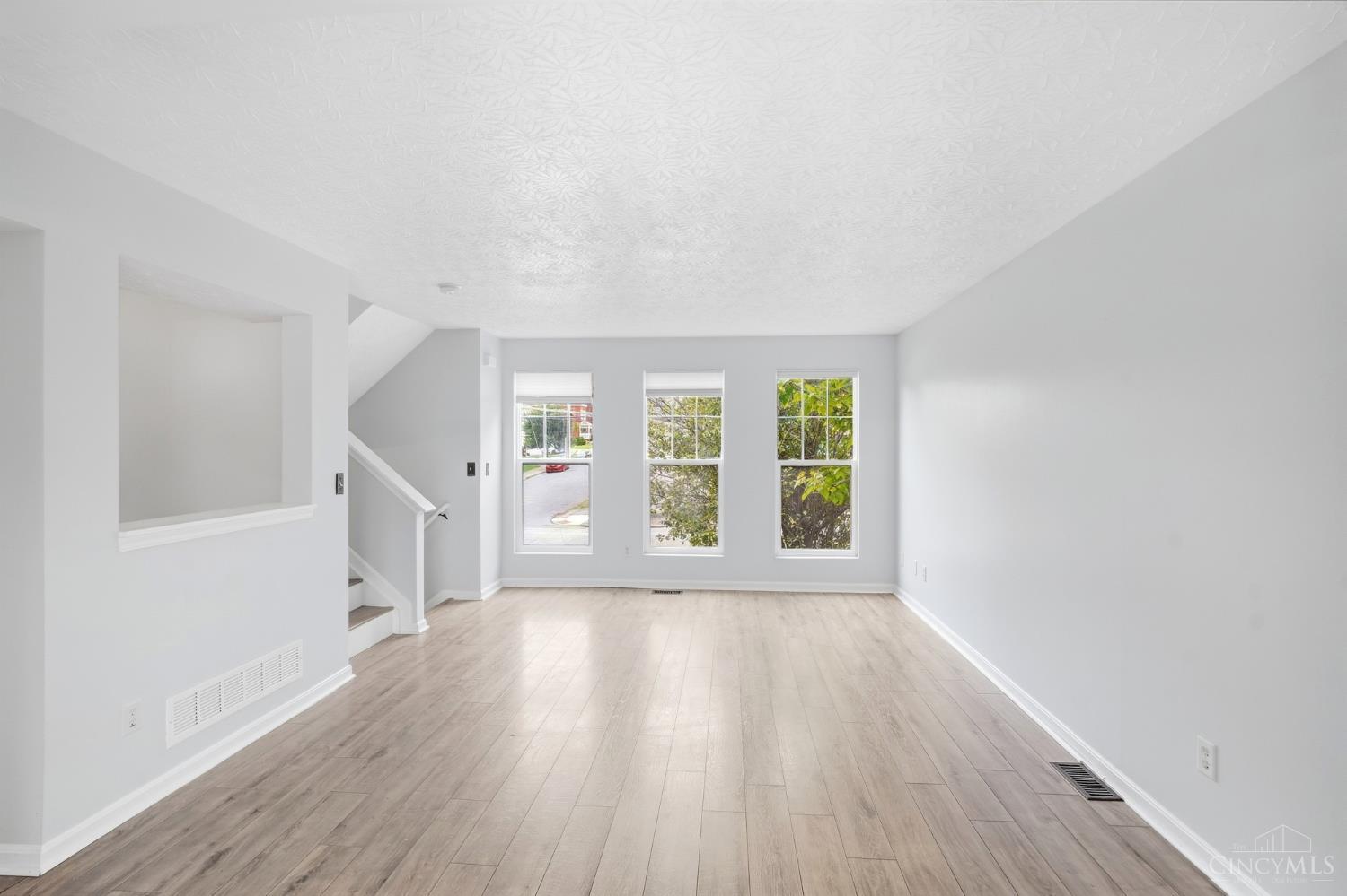 Photo 4 of Single family home for sale at 812 William H Taft Rd, Cincinnati, OH 45206 | MLS# 1895269 | Listing updated on 2026-09-30