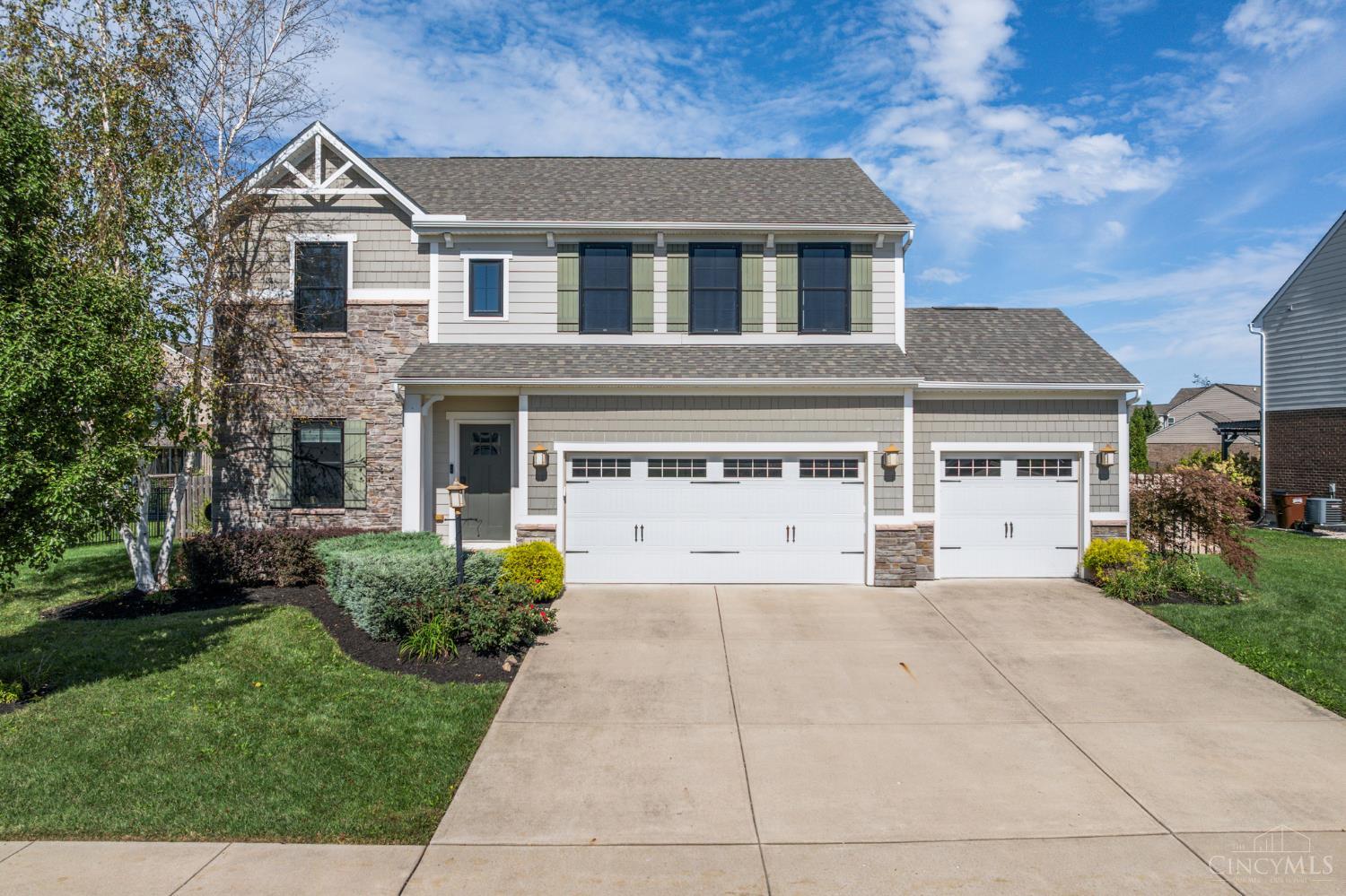 Photo 2 of Single family home for sale at 1950 Stone Crk, Clearcreek Twp., OH 45458 | MLS# 1895639 | Listing updated on 2026-10-04