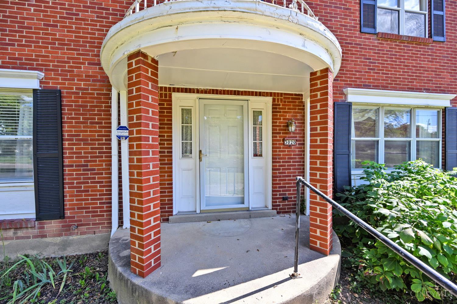Photo 3 of Sale Pending at 3020 Picwood Dr, Green Twp, OH 45248 | MLS# 1895502 | Listing updated on 2026-10-05