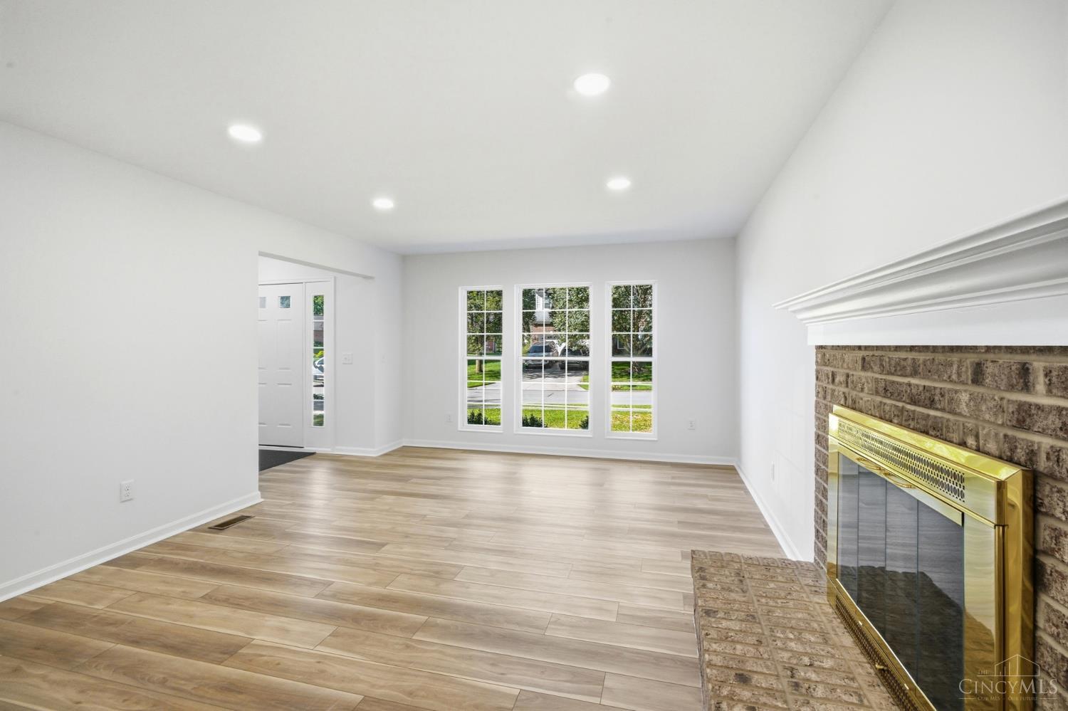 Photo 4 of Single family home for sale at 4160 Brandonmore Dr, Cincinnati, OH 45255 | MLS# 1895596 | Listing updated on 2026-10-06