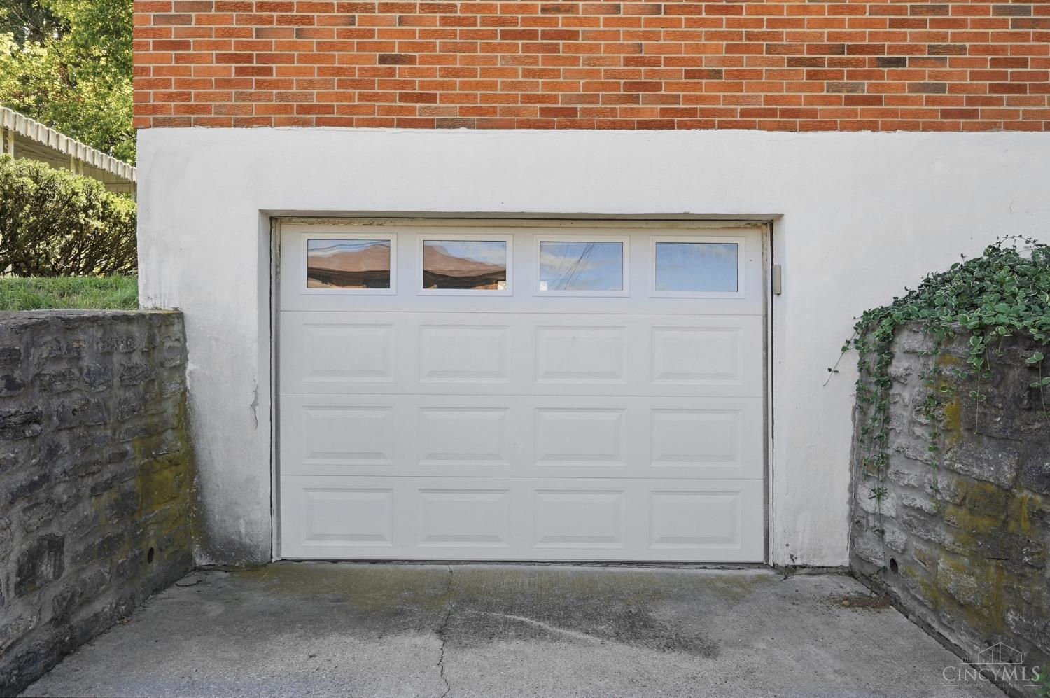 Photo 3 of Single family home for sale at 3243 Blueacres Dr, Colerain Twp, OH 45239 | MLS# 1886738 | Listing updated on 2026-10-02