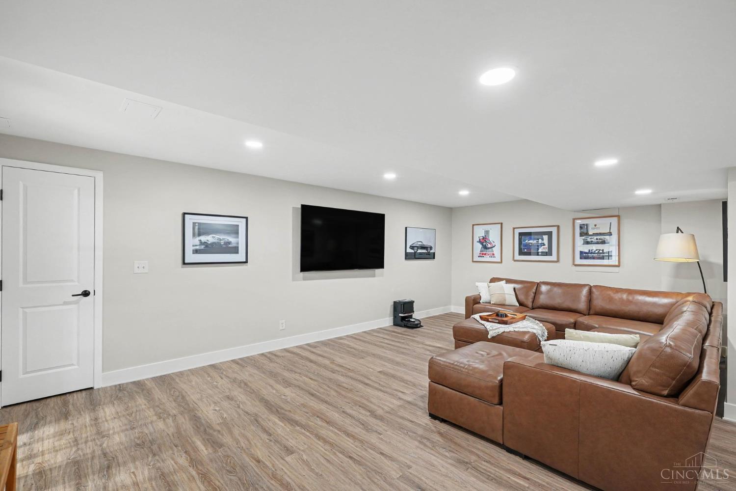 6364 Prairie Court