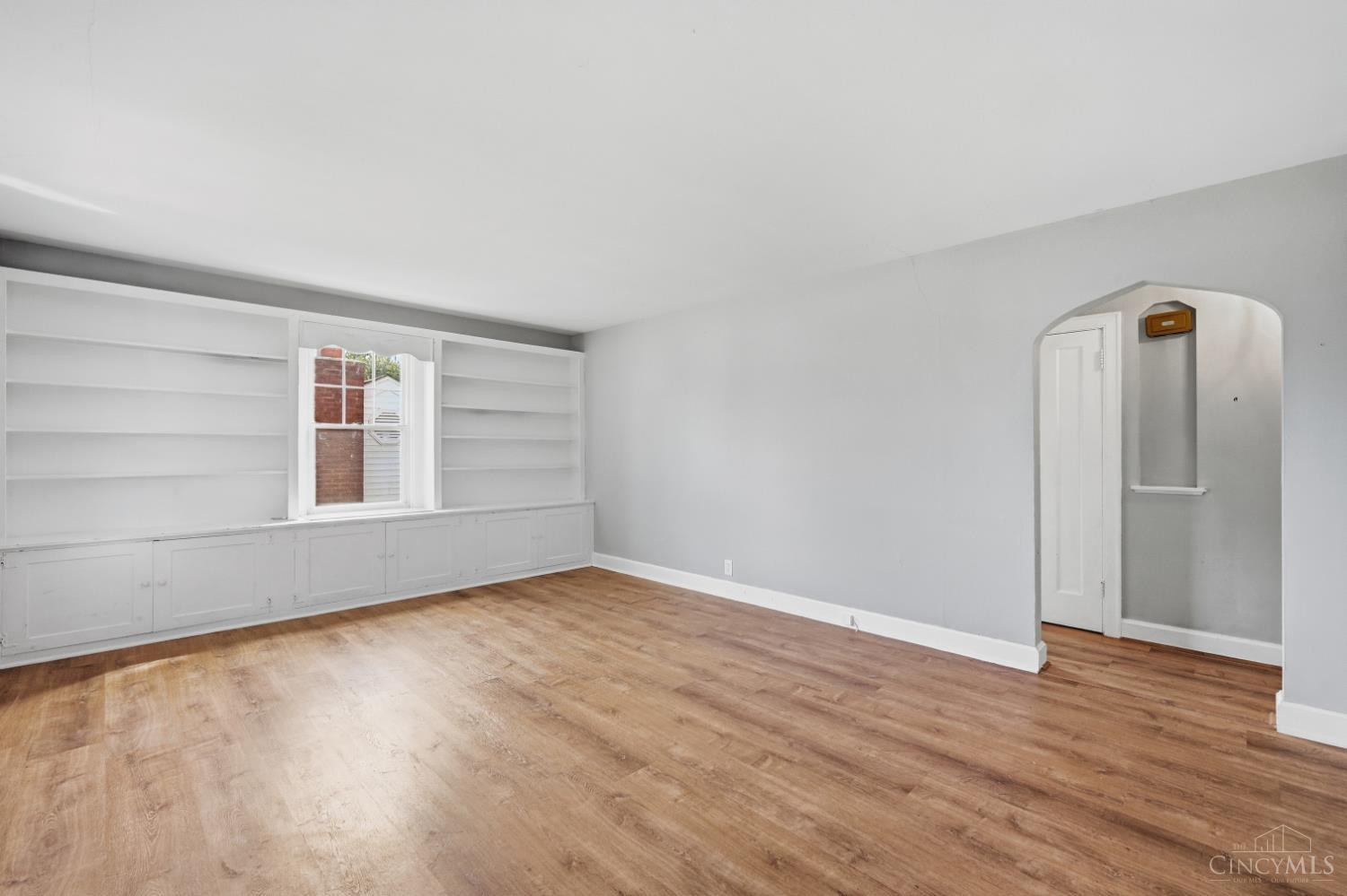 Photo 4 of Single family home for sale at 3289 Van Zandt Dr, Green Twp, OH 45211 | MLS# 1895664 | Listing updated on 2026-10-01