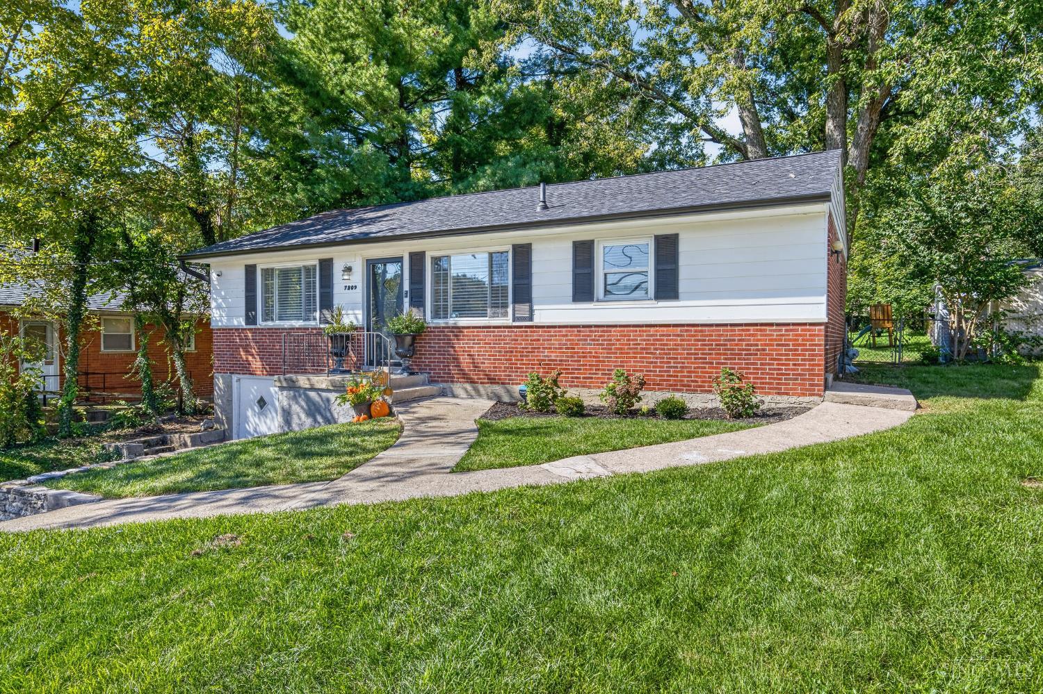 Photo 1 of Single family home for sale at 7209 Longfield Dr, Madeira, OH 45243 | MLS# 1895816 | Listing updated on 2026-10-06