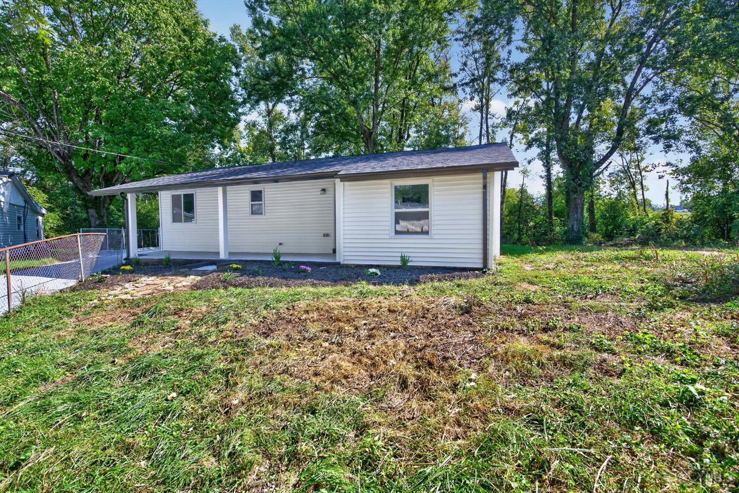 Photo 3 of Single family home for sale at 2505 Niagara St, Colerain Twp, OH 45231 | MLS# 1895729 | Listing updated on 2026-10-01