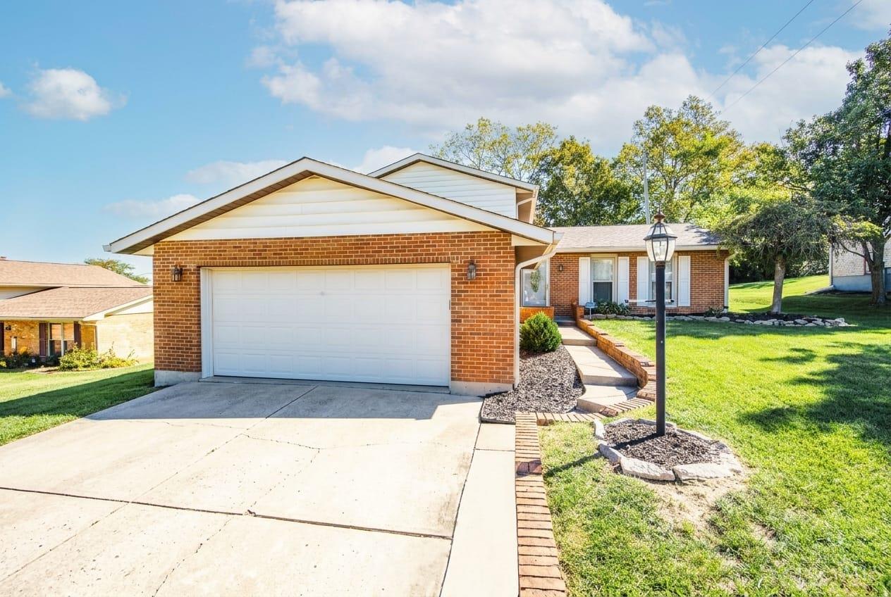 Photo 1 of Single family home for sale at 90 Mollie Dr, Hamilton, OH 45013 | MLS# 1895450 | Listing updated on 2026-10-03