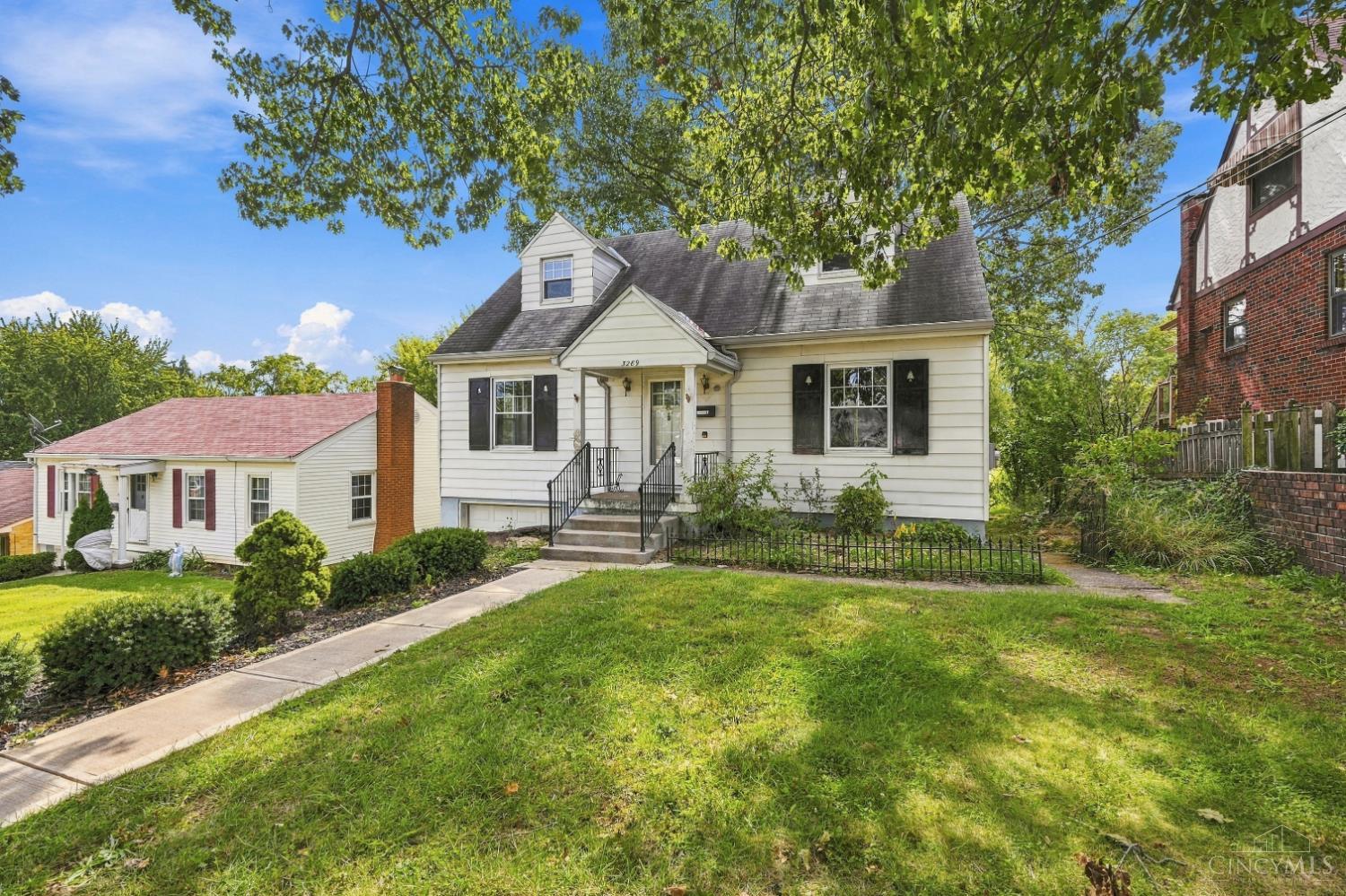Photo 3 of Single family home for sale at 3289 Van Zandt Dr, Green Twp, OH 45211 | MLS# 1895664 | Listing updated on 2026-10-01