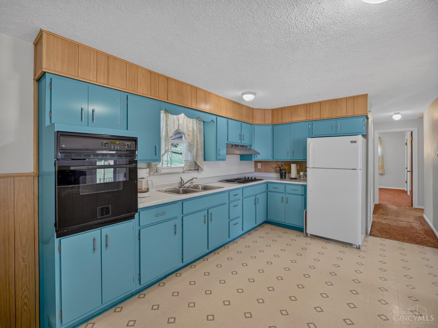 Photo 4 of Sale Pending at 5219 Rybolt Rd, Green Twp, OH 45248 | MLS# 1895067 | Listing updated on 2026-10-05