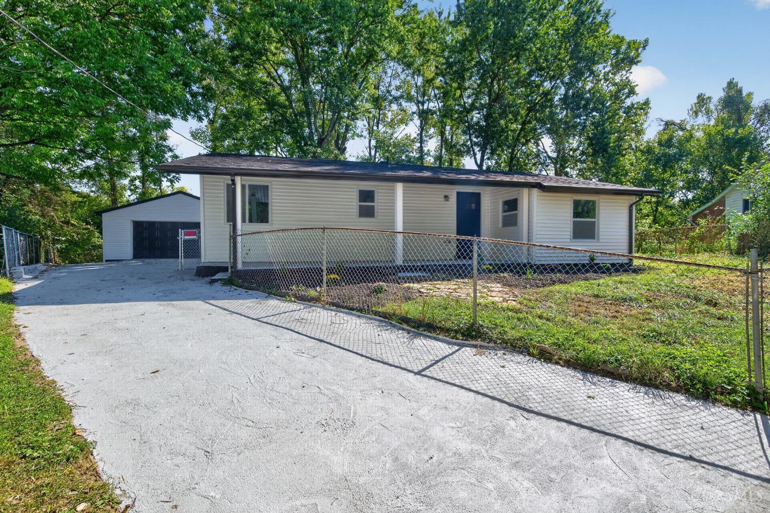 Photo 3 of Single family home for sale at 2505 Niagara St, Colerain Twp, OH 45231 | MLS# 1895729 | Listing updated on 2026-10-01