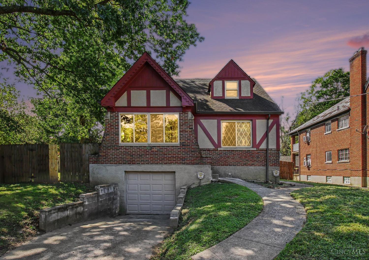 6619 Ravenal Court