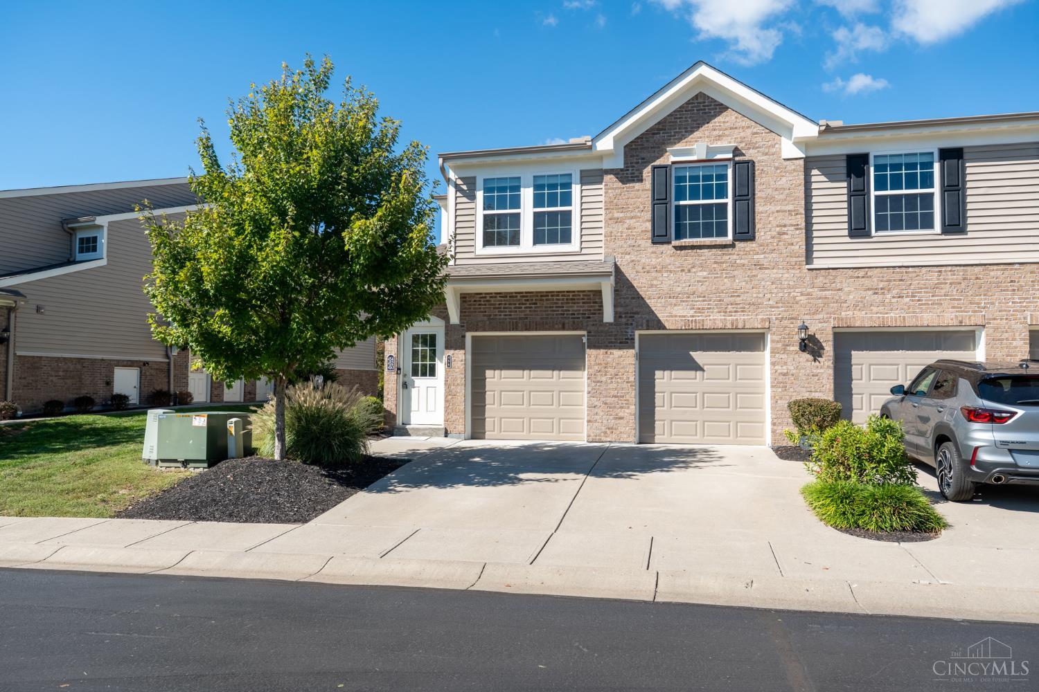 Photo 2 of Townhouse for sale at 456 Heritage Sq, Harrison Twp, OH 45030 | MLS# 1895653 | Listing updated on 2026-10-01