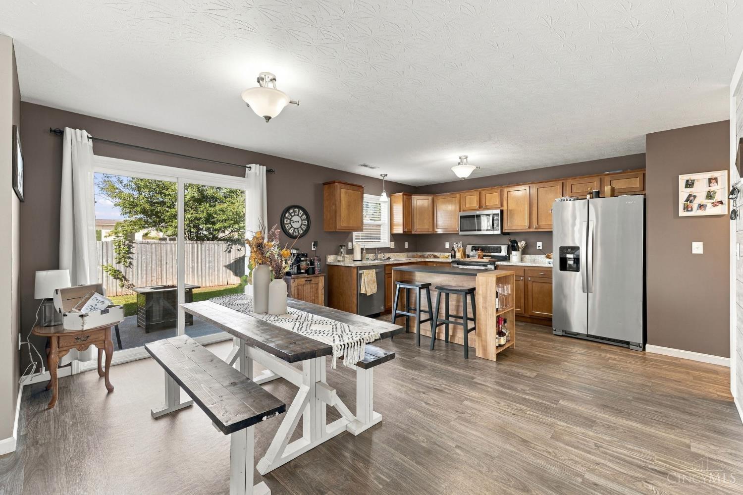 Photo 4 of Sale Pending at 2010 Waynedale, Middletown, OH 45044 | MLS# 1895532 | Listing updated on 2026-10-07