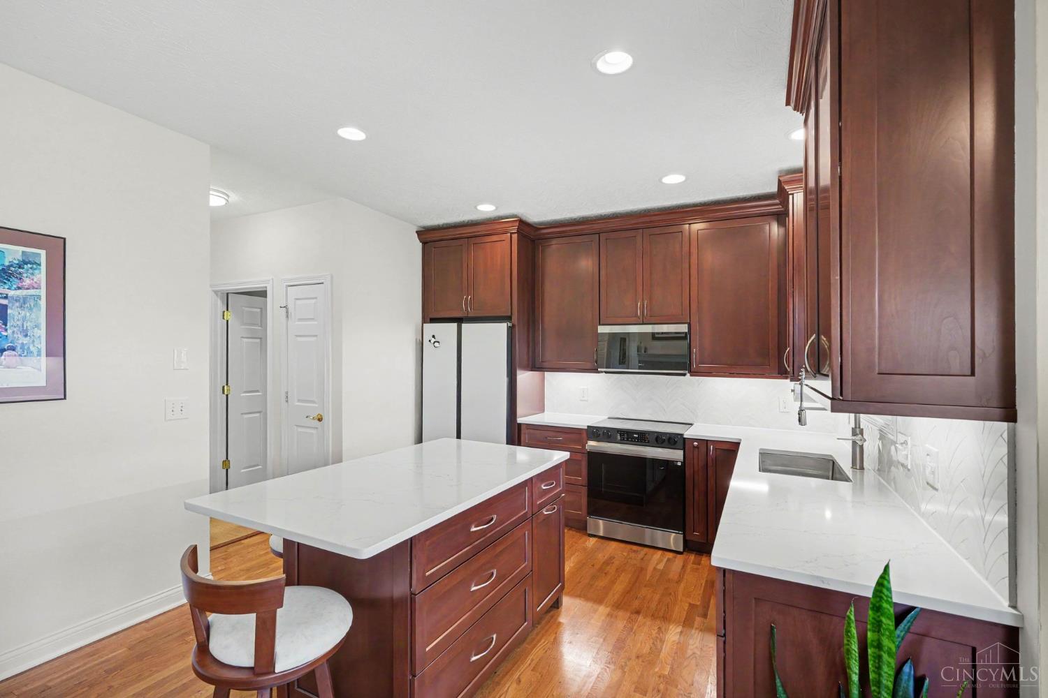 6364 Prairie Court