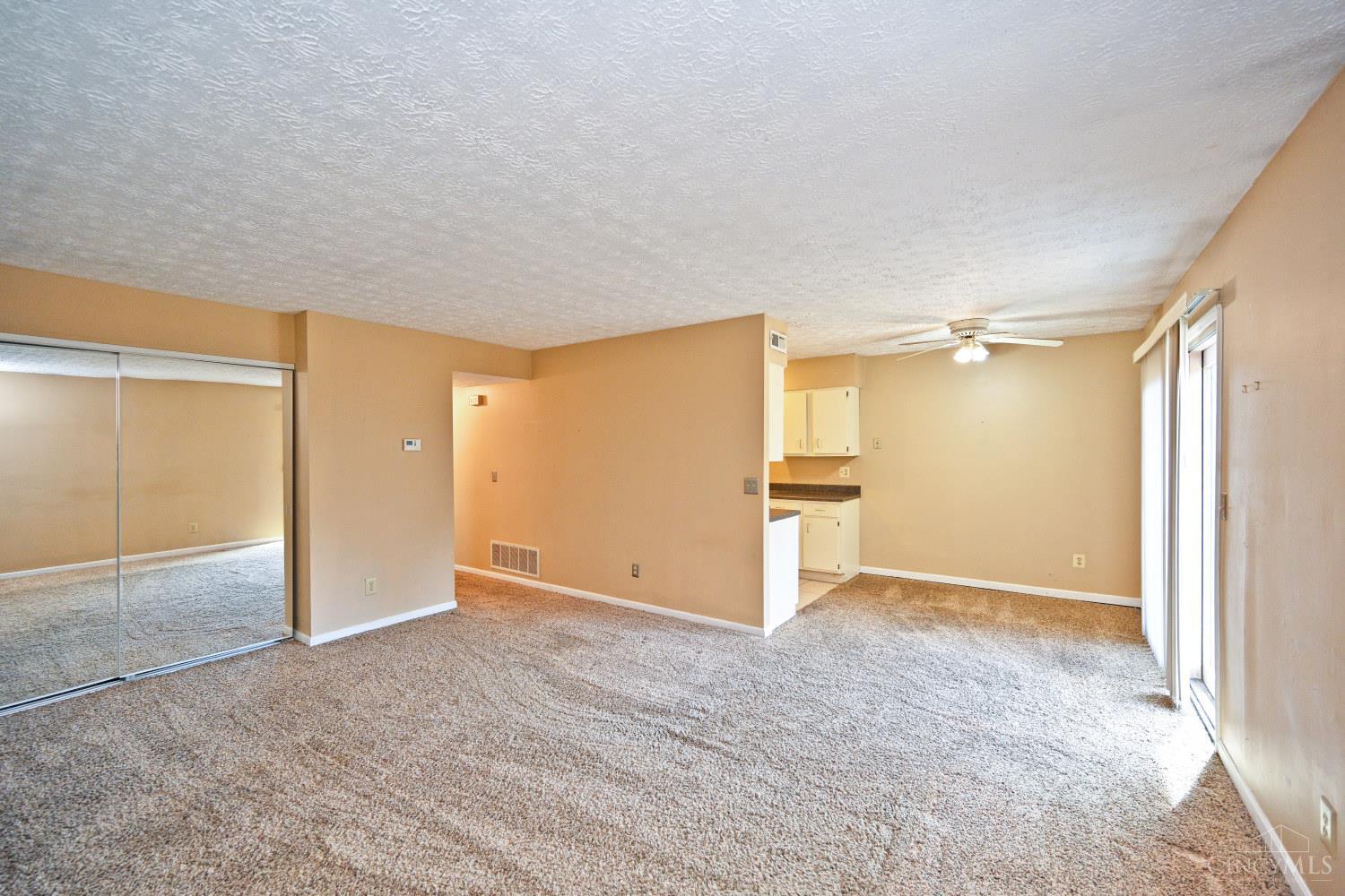 Photo 4 of Townhouse for sale at 9450 Haddington Ct, Colerain Twp, OH 45251 | MLS# 1895957 | Listing updated on 2026-10-02