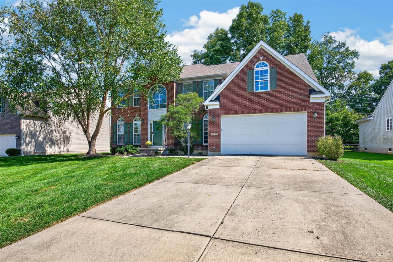 Photo 2 of Single family home for sale at 5308 Oakcrest Ct, Miami Twp, OH 45150 | MLS# 1895914 | Listing updated on 2026-10-01