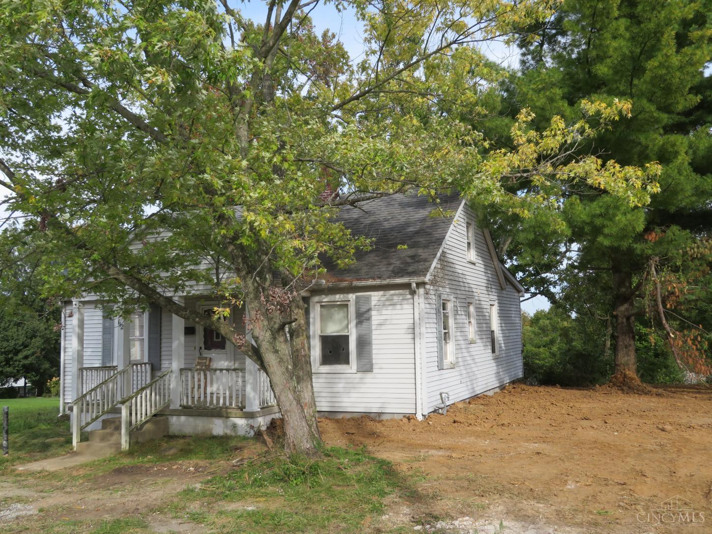 Photo 1 of Single family home for sale at 112 S Glenn St, Hillsboro, OH 45133 | MLS# 1895850 | Listing updated on 2026-10-02
