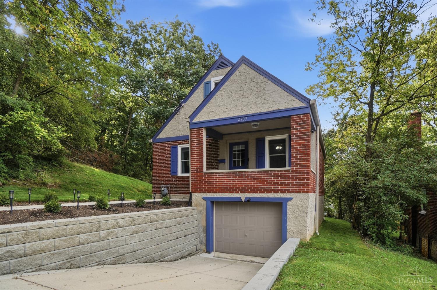Photo 2 of Single family home for sale at 6937 Vinewood Ave, Columbia Twp, OH 45227 | MLS# 1895183 | Listing updated on 2026-10-04