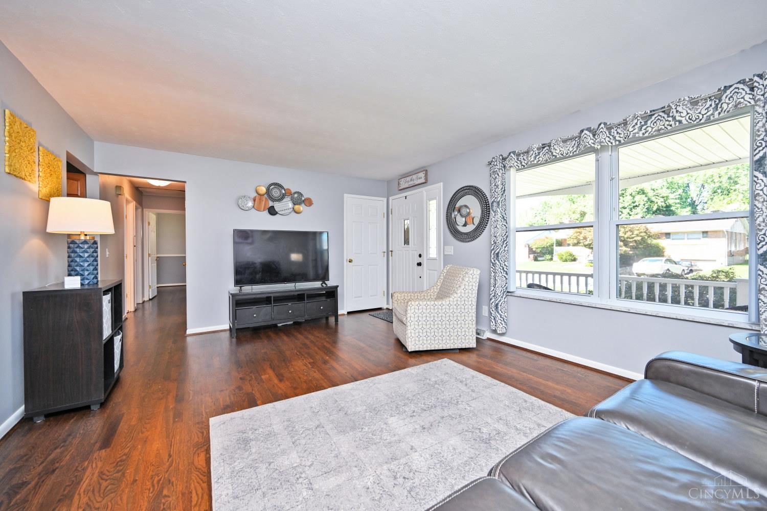 Photo 4 of Sale Pending at 6258 Seiler Dr, Green Twp, OH 45239 | MLS# 1895859 | Listing updated on 2026-10-05