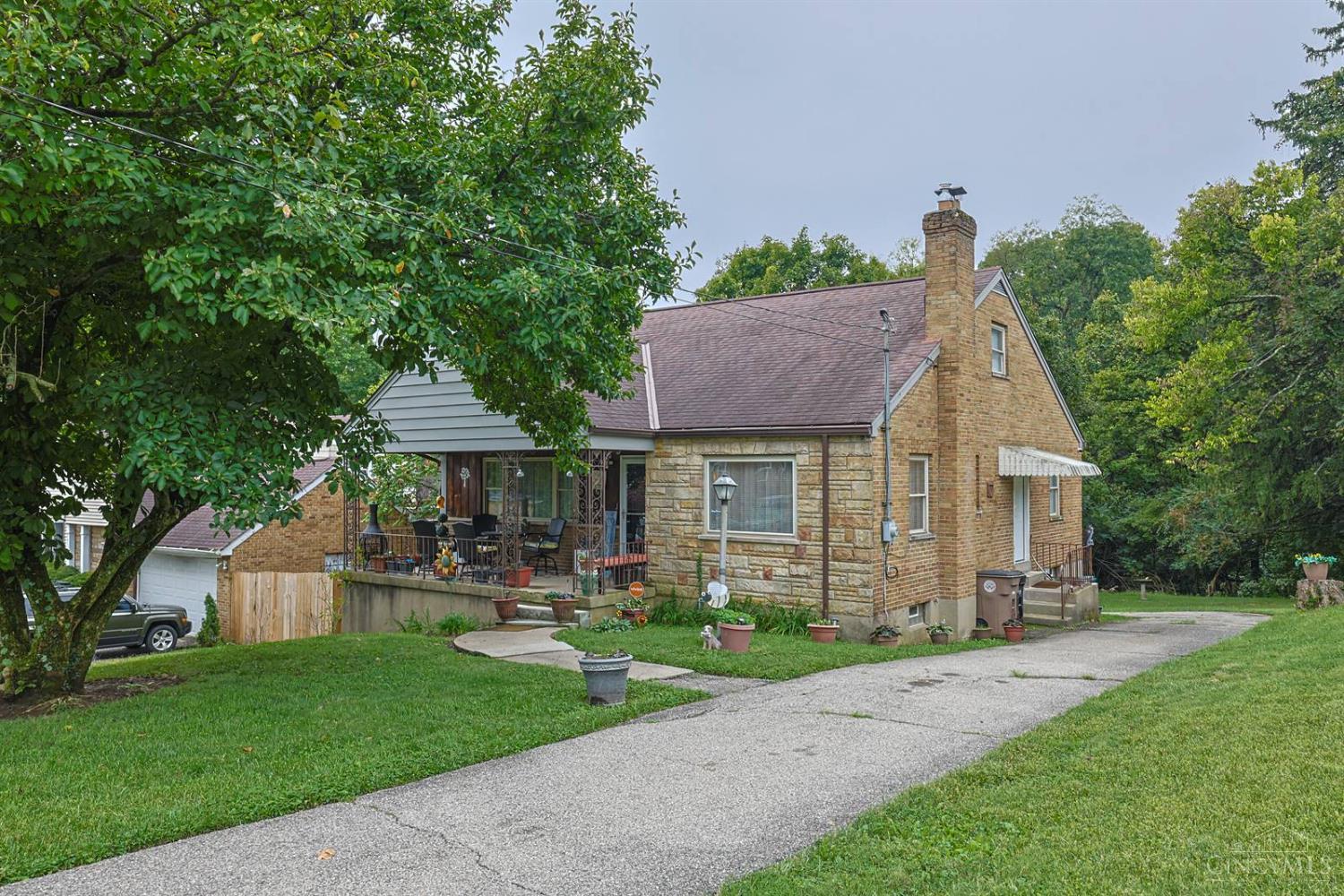Photo 1 of Single family home for sale at 2865 Lafeuille Ave, Cincinnati, OH 45211 | MLS# 1895860 | Listing updated on 2026-10-01