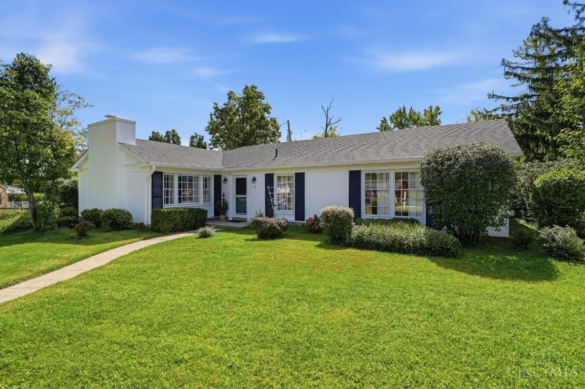 Photo 2 of Single family home for sale at 15 Fairway Ct, Hamilton, OH 45013 | MLS# 1895927 | Listing updated on 2026-10-05