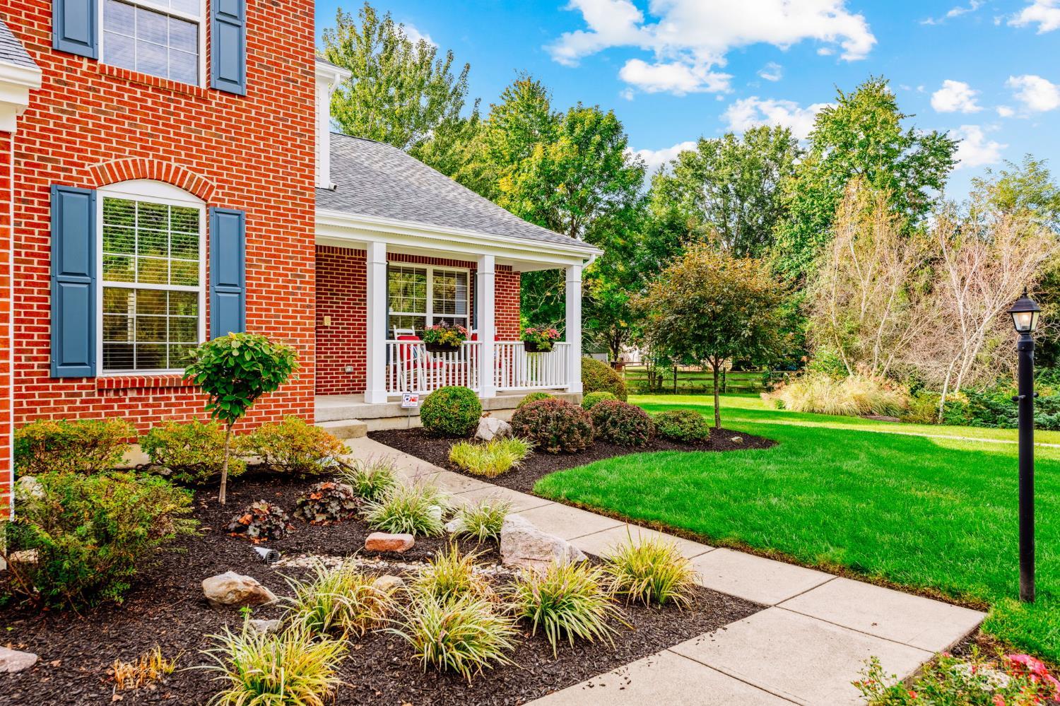 Photo 4 of Sale Pending at 3601 Legend Oaks Dr, Pierce Twp, OH 45102 | MLS# 1895337 | Listing updated on 2026-10-04