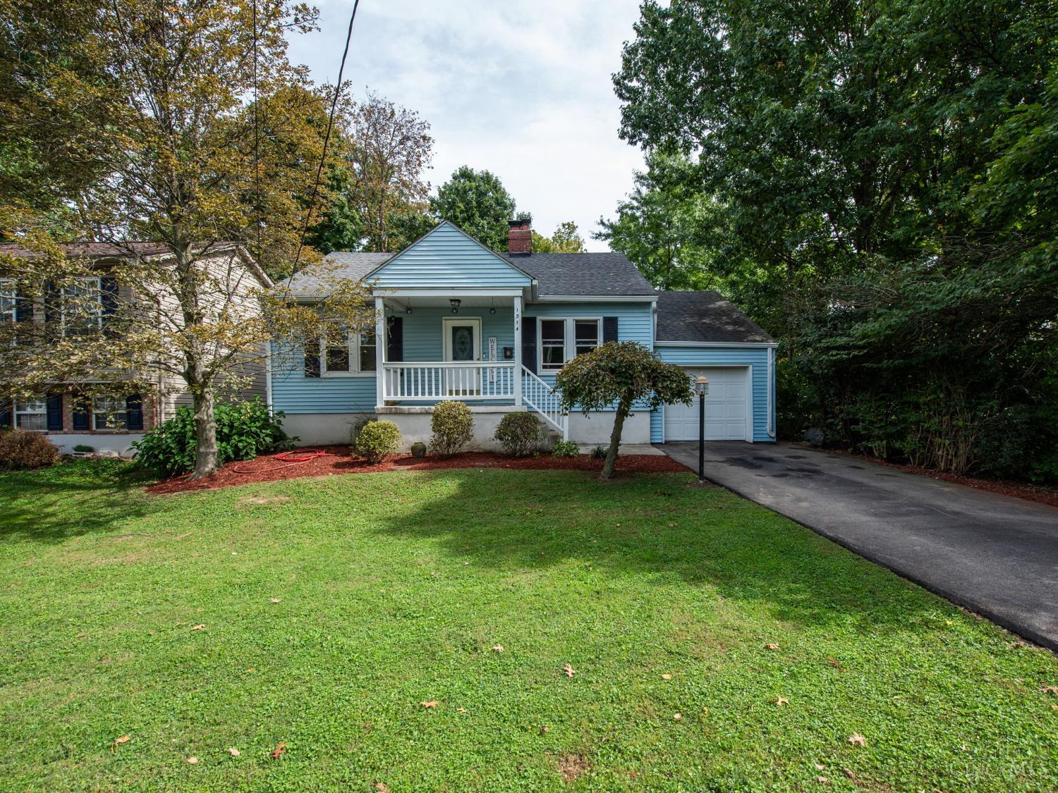 Photo 4 of Single family home for sale at 1314 Columbus Ave, Anderson Twp, OH 45255 | MLS# 1895772 | Listing updated on 2026-10-06