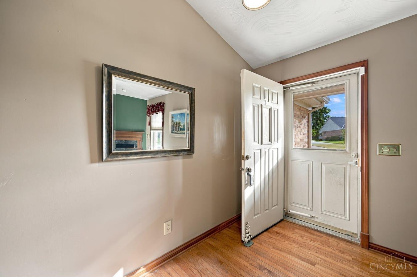 Photo 4 of Sale Pending at 5460 Lakefront Dr, Green Twp, OH 45247 | MLS# 1895784 | Listing updated on 2026-10-06