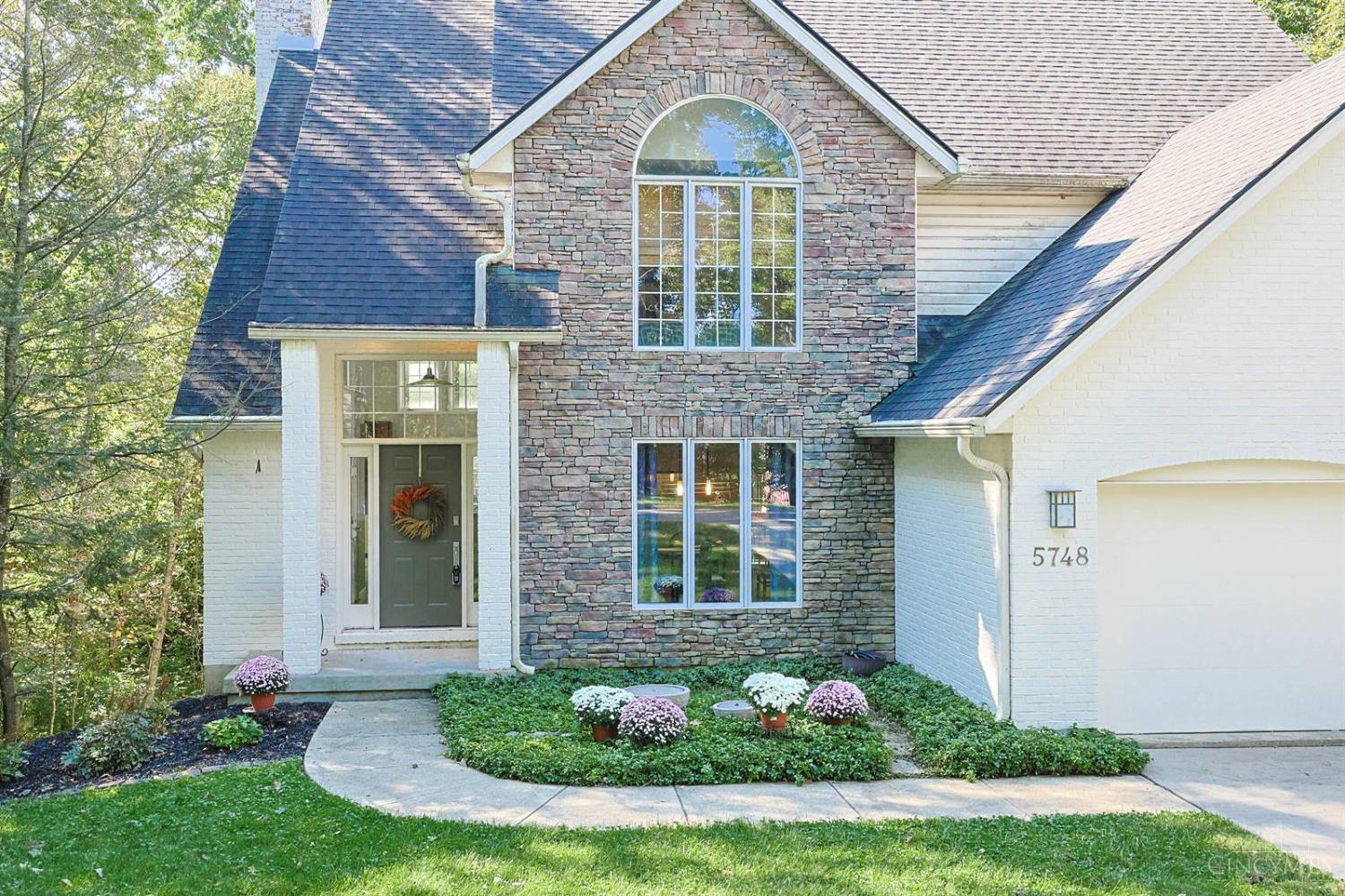 Photo 3 of Sale Pending at 5748 Golf Crst Dr, West Chester, OH 45069 | MLS# 1895701 | Listing updated on 2026-10-06