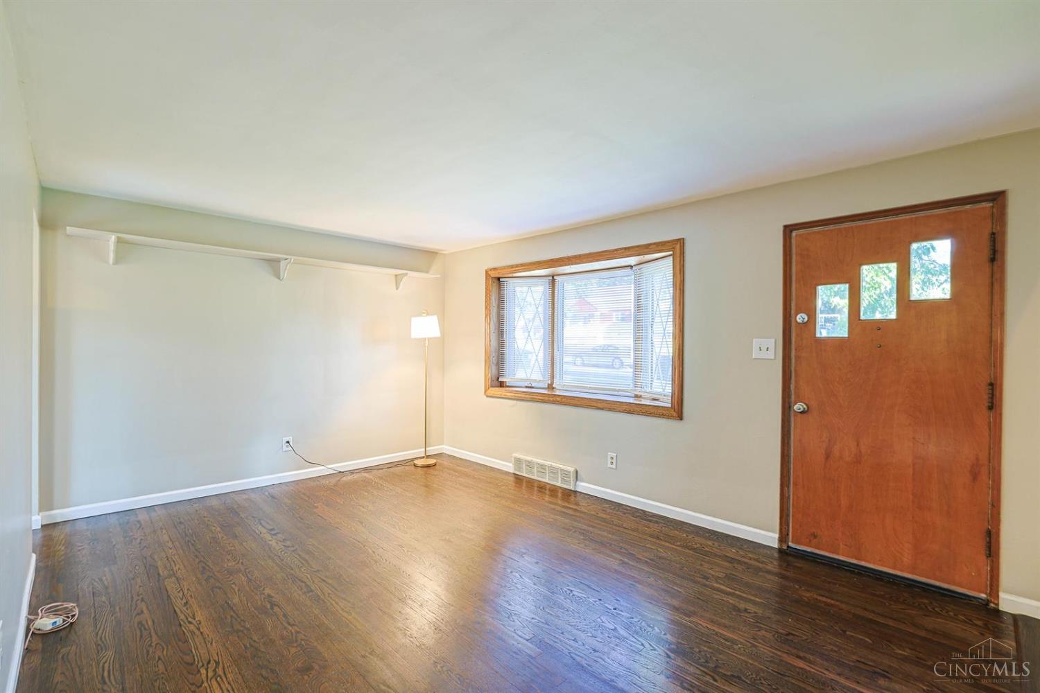 Photo 4 of Single family home for sale at 3531 Edvera Ln, Colerain Twp, OH 45239 | MLS# 1895632 | Listing updated on 2026-10-06